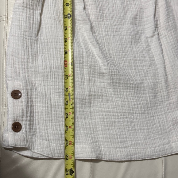 Kuhl “Klover” Organic Cotton Sleeveless-Side Button Detail-Relaxed Fit-M-White - Picture 12 of 15